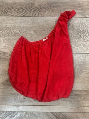 Women’s on shoulder top
